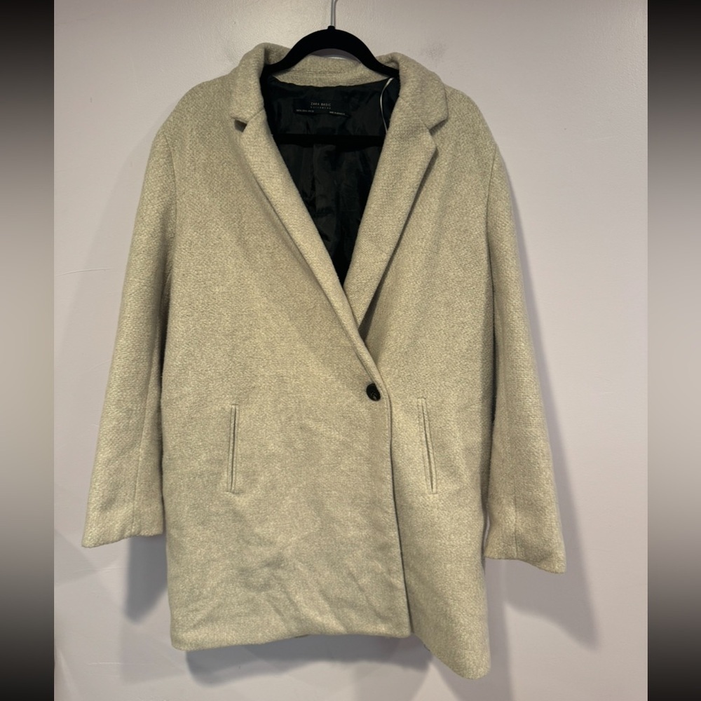 Creamy grey Zara‎ petticoat